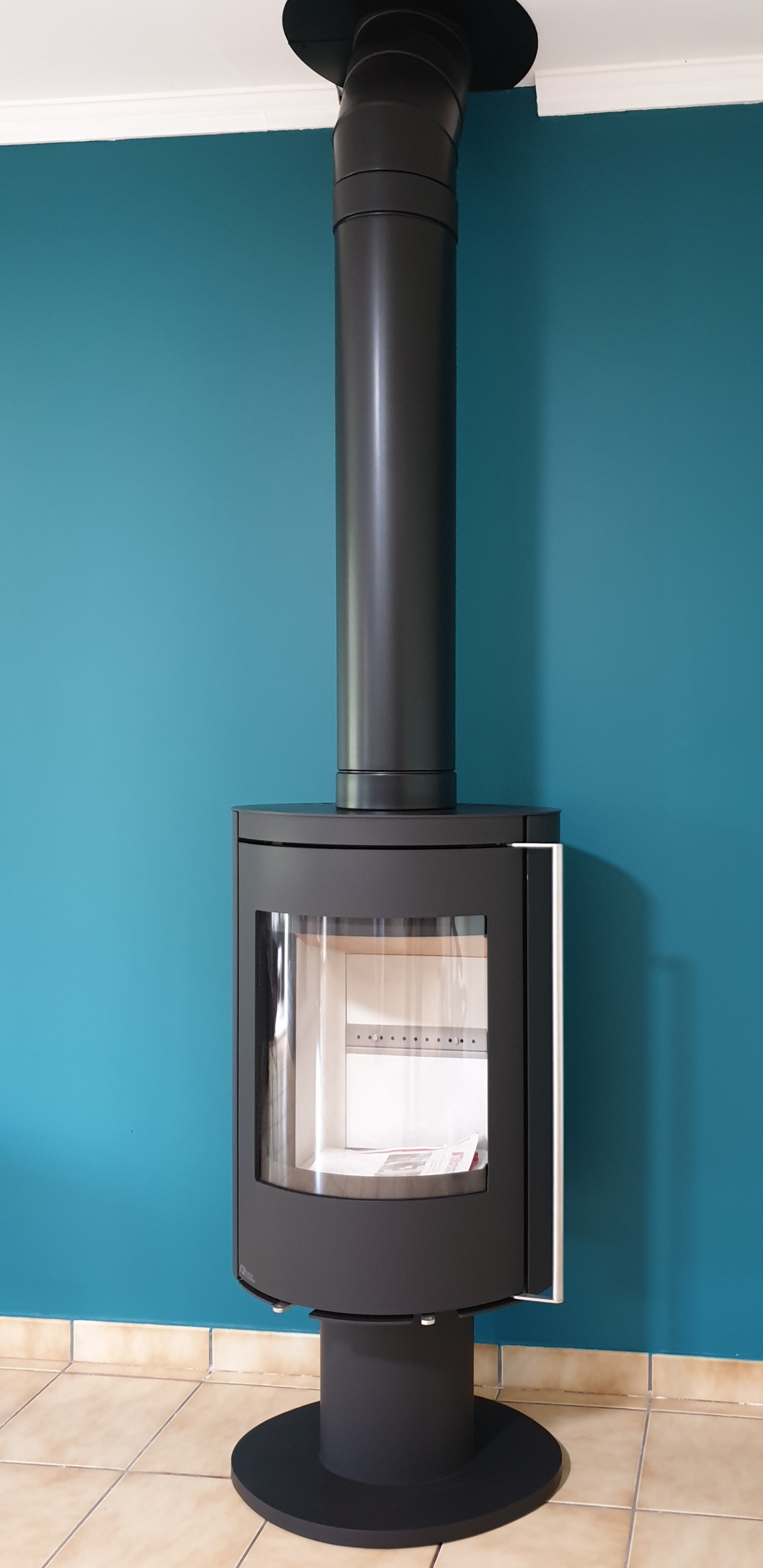 Fonte Flamme Nara 9kW sur conduit MODINOX PTR30 150mm (Aubière)