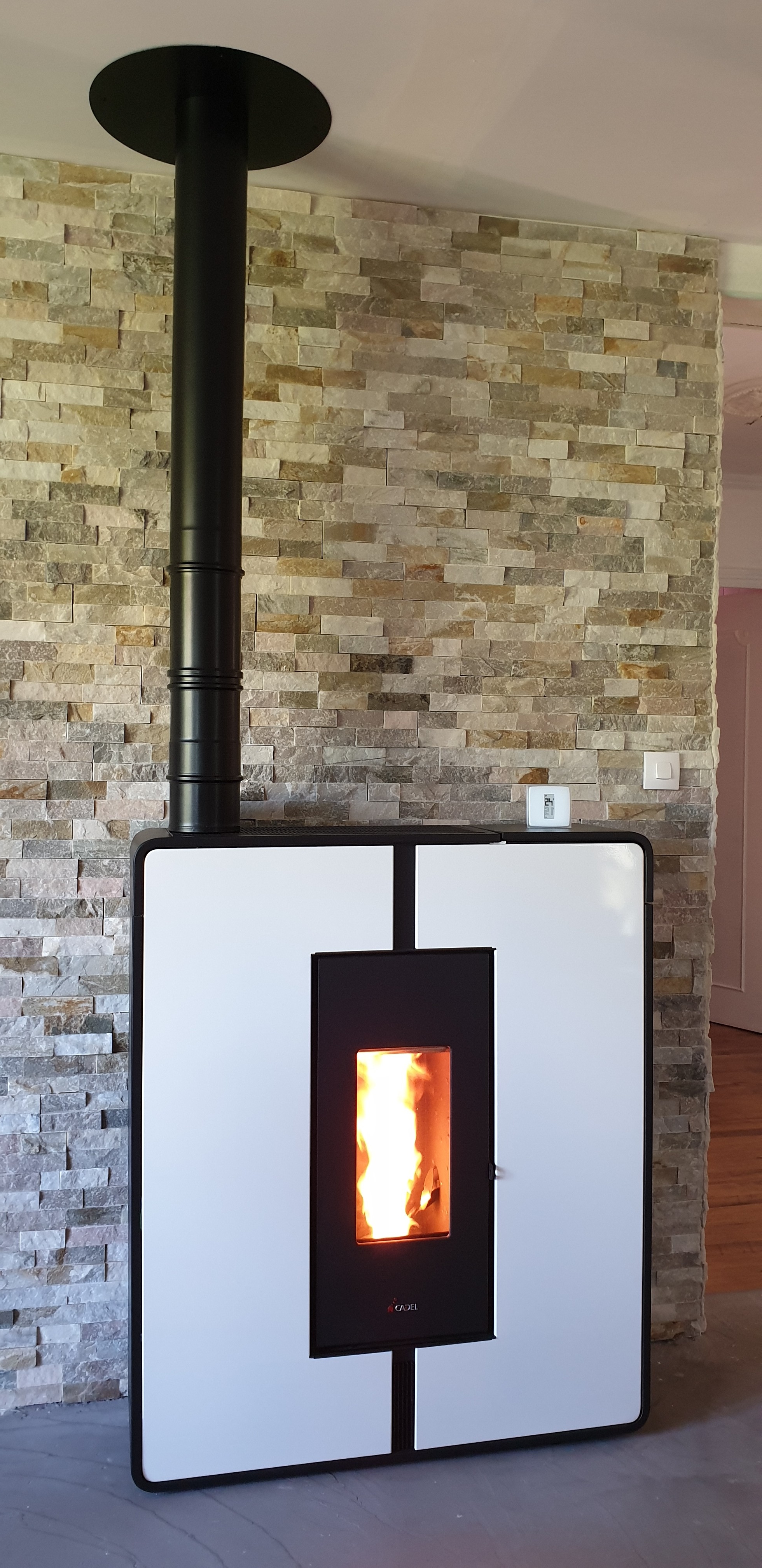 CADEL Tile 10kW / thermostat connecté + appli. NETATMO pour pilotage à distance (Romagnat)