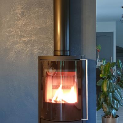 Fonte Flamme Mesa 9kW sur conduit MODINOX PTR30 150mm (Lemdpes)